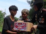 Kakek-Lili-tengah-korbang-angin-puting-beliung-di-Sukabumi.jpg