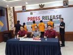 Kantor-Imigrasi-Kelas-I-Bandung-mendeportasi-empat-warga-negara-asing.jpg