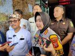 Kapolresta-Cirebon-Kombes-Pol-Sumarni-saat-didampingi-Bupati-Cirebon.jpg