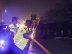 Kapolresta-Cirebon-Kombes-Pol-Sumarni-turun-langsung-menyisir-bahu-jalan.jpg