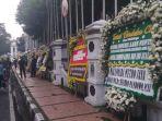 Karangan-Bunga-Gedung-Pakuan.jpg