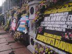 Karangan-bunga-duka-cita-untuk-Eril-anak-Ridwan-Kamil.jpg