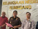 Kepala-Kejaksaan-Negeri-Sumed.jpg