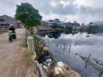 Kondisi-air-Situ-Ciburuy-Kabupaten-Bandung-Barat-berwarna-hitam-pekat.jpg