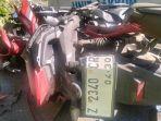 Kondisi-sepeda-motor-yang-terlibat-kecelakaan-maut-di-Jalur-Cadas-Pangeran.jpg