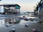 Kondisi-terkini-Pantai-Karangsong-Indramayu-saat-diterjang-banjir-rob-Selasa-752024.jpg