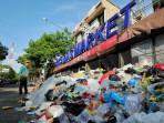 Kondisi-tumpukan-sampah-di-Jalan-Ahmad-Yani-Kota-Bandung.jpg