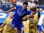 Kilatan Serangan Balik 7 Detik Persib Bikin Persebaya Tak Berkutik: Kolaborasi Berguinho dan Barros