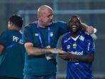 Levy-Madinda-dan-Bojan-Hodak.jpg