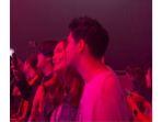 Luna-Maya-kepergok-menonton-konser-SUGA-BTS.jpg