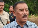 Manajer-Persib-Bandung-Umuh-Muchtar-saat-ditemui-di-Plumbon-Kabupaten-Cirebon.jpg