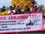 Massa-Paguyuban-Pedagang-Nanas-Papanas-menagih-janji-sUBANG.jpg