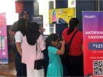 Masyarakat-mengunjungi-booth-Nuon-Digital-Indonesia-di-gelaran-IP.jpg