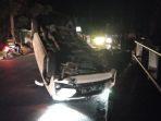 Mobil-Terbalik-Sukabumi-12-April.jpg
