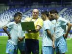 PERSIB-memaksimalkan-official-training-di-Stadi.jpg