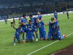 Para-pemain-PERSIB-merayakan-gol-ke-gawang-Persis-Solo-pa.jpg