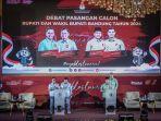 Paslon-Sahrul-Gunawan-dan-Gun-Gun-Gunawan-saat-debat.jpg