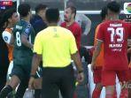 Pelatih-Persebaya-Paul-Munster-ngamuk.jpg