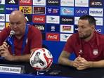 Pelatih-Persib-Bandung-Bojan-Hodak-dan-Marc-Klok-saat-konferensi-pers.jpg