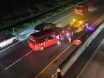 jabar/Penampakan-insiden-kecelakaan-maut-yang-melibatkan-tol-cipularang-purwakarta.jpg