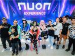 Pengunjung-memeriahkan-booth-Nuon-di-ajang-Indonesia-Comic-Con-X-DG-Con-2023.jpg