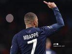 Penyerang-Paris-Saint-Germain-PSG-Kylian-Mbappe-merayakan-gol-kala-melawan-AC-Milan.jpg