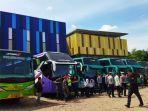 Petugas-gabungan-saat-melakukan-ramp-check-di-Jalan-Baros.jpg