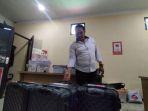 Polres-Garut-mengumpulkan-barang-bukti-kasus-penipuan-jemaah-umrah-di-Garut.jpg