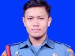 Praka-Mar-Zaenal-Muttaqin-prajurit-TNI-AL.jpg