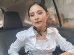 Prilly-Latuconsina-ungkap-kebiasaannya-yang-dianggap-aneh-suka-berkirim-surat.jpg