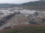 Puluhan-kolam-jaring-apung-di-Waduk-Jangari-Cianjur-hancur-Minggu-5112023.jpg
