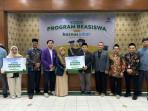 Ratusan-mahasiswa-berprestasi-dapat-beasiswa-Jabar-Cerdas.jpg