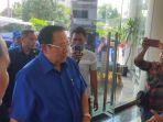 SBY-menemui-para-kader-Demokrat-di-Kota-Cirebon-Kamis-30112023.jpg