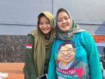 Sabrina-Ristawan-dan-sang-ibu-Neneng-Samiah-sama-sama-jadi-caleg.jpg