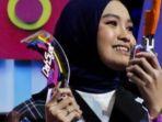 Salma-Salsabil-raih-penghargaan.jpg