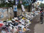 Sampah-menumpuk-di-sisi-Jalan-Gading-Tutuka-Soreang-Kabupaten-Bandung-Jumat-222024.jpg