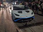 Sebuah-mobil-sport-Lamborghini-Huracan.jpg