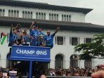 Harga Tiket Bus Bandros JaJaP, Wisata Menelusuri Sejarah Persib Bandung, Beroperasi 25 Oktober 2025