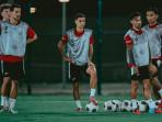 Sejumlah-pemain-Timnas-Indonesia-sedang-berlatih-di-Arab-Saudi.jpg