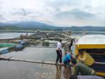 Sejumlah-pembudidaya-ikan-di-waduk-Jatigede-melakukan-pembongkaran-mandiri.jpg