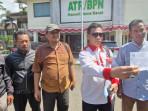 Sejumlah-petani-dari-Desa-Cipelang-Kecamatan-C.jpg