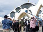 Sekretaris-Daerah-Provinsi-Jabar-Setiawan-Wangsaatmaja_Masjid-Raya-Al-Jabar.jpg