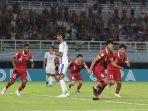 Striker-timnas-U-17-Indonesia-Arkhan-Kaka-kedua-dari-kanan-dkk-merayakan-gol.jpg