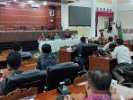 Suasana-Rapat-Dengar-Pendapat-RDP-DPRD-Purwakarta-bersama-12-perus.jpg