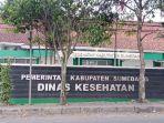 Suasana-di-depan-kantor-Dinas-Kesehatan-Sumedang-Rabu-1772024-sore.jpg