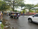 Suasana-kendaraan-pengunjung-di-sekitar-Pangandaran-Sunset-Sabtu-31122022-sore.jpg