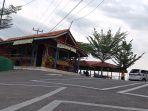 Suasana-warung-ikan-bakar-Puncak-Permata.jpg