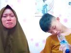 TKW-asal-Karawang-Siti-Aisah-kiri-bersama-anak-majikannya-Sha-Wang.jpg