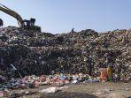 TPA-Ciangir-di-Kecamatan-Tamansari-Tasikmalaya-disemprot-eco-enzym.jpg