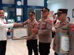 Tiga-kapolsek-di-jajaran-Polresta-Bandung-mendapat-penghargaan.jpg